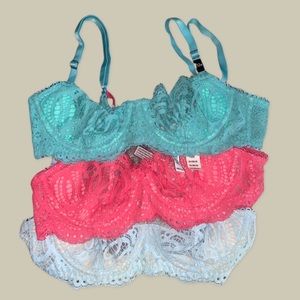 Victoria’s Secret lace bra set of three 32b